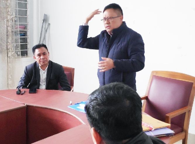 APC, Nagaland Y Kikheto Sumi, IAS during a meeting held at the DC’s Conference Hall, Zunheboto town on September 14. (DIPR Photo)